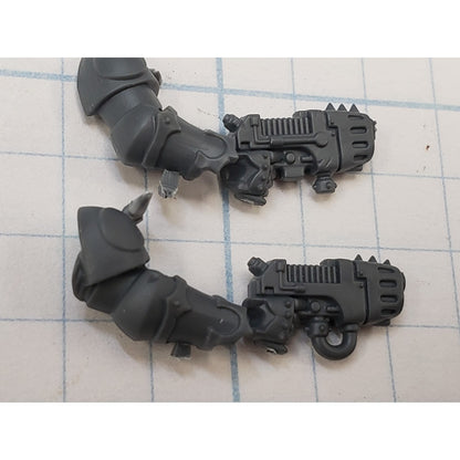 40k Chaos Space Marine Bits Chosen Traitor Plasma Pistol w Arms x2