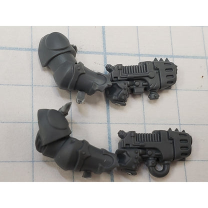 40k Chaos Space Marine Bits Chosen Traitor Plasma Pistol w Arms x2