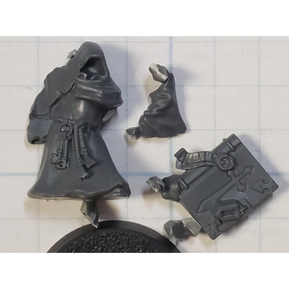 40k Dark Angels Bits Upgrade Robed Watcher in the Dark w Book of Litanies #45