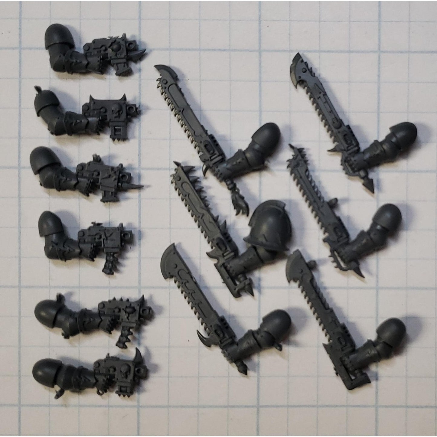 40K Chaos Space Marine Bits Legionary Chainsword & Bolt Pistol X6