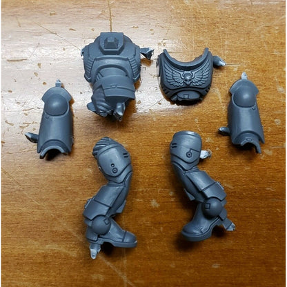 40K Space Marine Bits Primaris Intercessor Torso & Legs #17