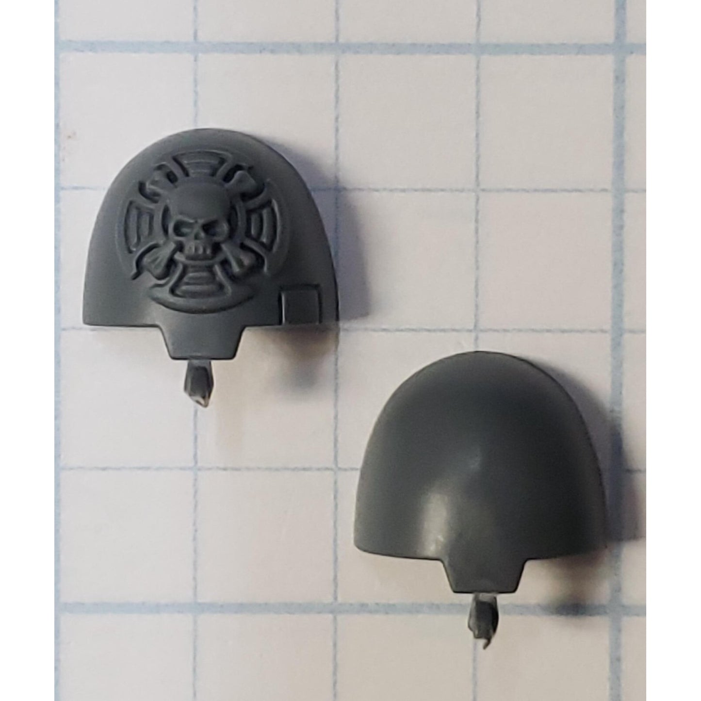 40k Space Marines Bits Terminator Squad Skull & Crux Shoulder Pads TR104