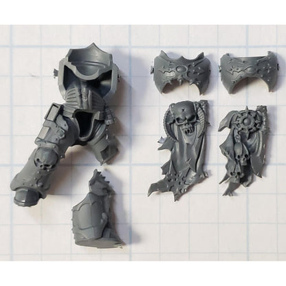 40k Chaos Space Marine Bits Chosen Champion Torso & Legs w/Options