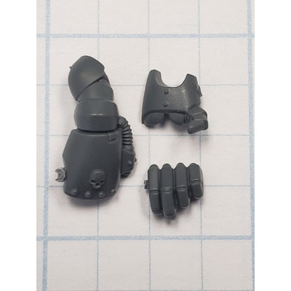 40K Space Marine Bits Assault Intercessor Power Fist w/Skull