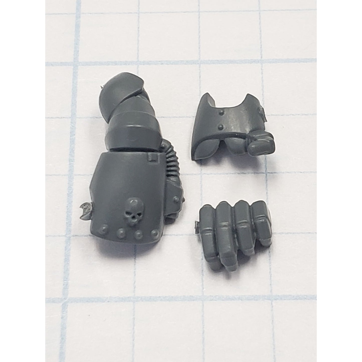 40K Space Marine Bits Assault Intercessor Power Fist w/Skull