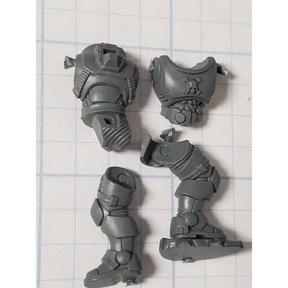 40K Space Marine Bits Infiltrator Incursor Phobos Torso Leg Set C