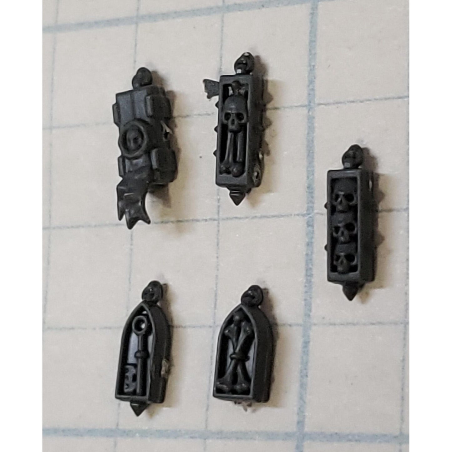 40k  Space Marine Bits Assault Intercessor Bone Relics Honors