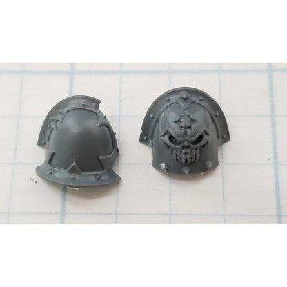 40K Chaos Space Marine Bits Legionary Shoulder Pads w Skull #60