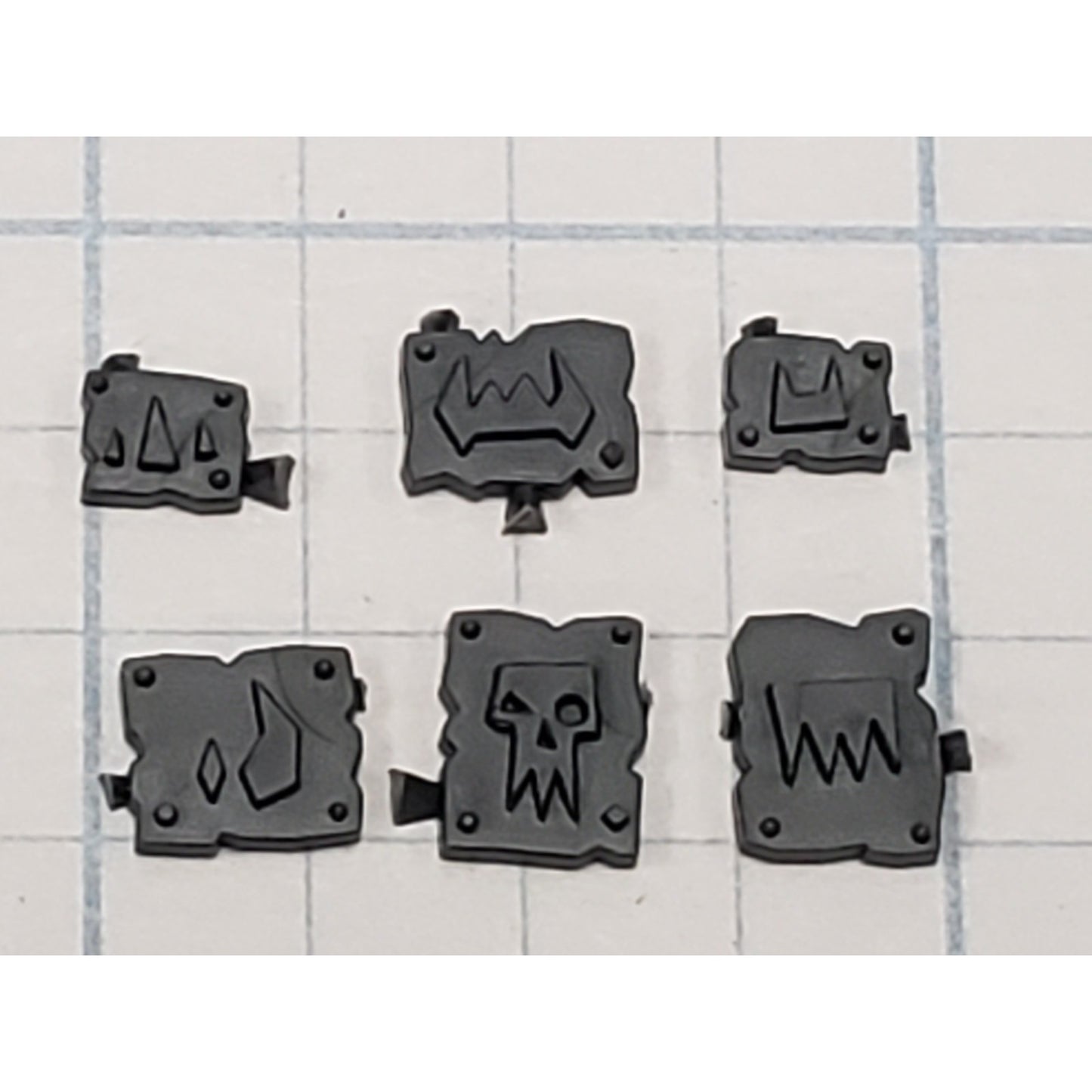 40k Ork Bits Deff Dread Teef Skullz Glyph Plates Set #42