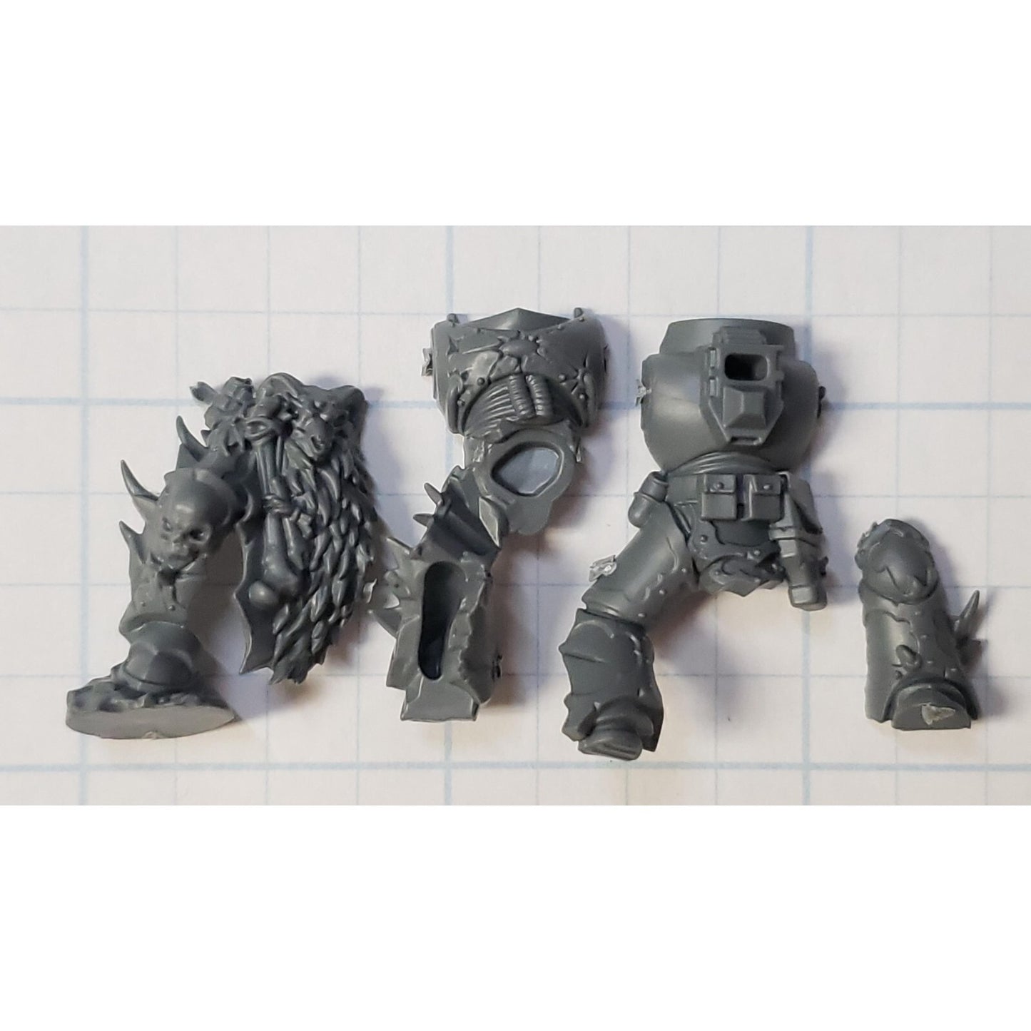 40k Chaos Space Marine Bits Chosen Engraved Torso & Legs Set #26