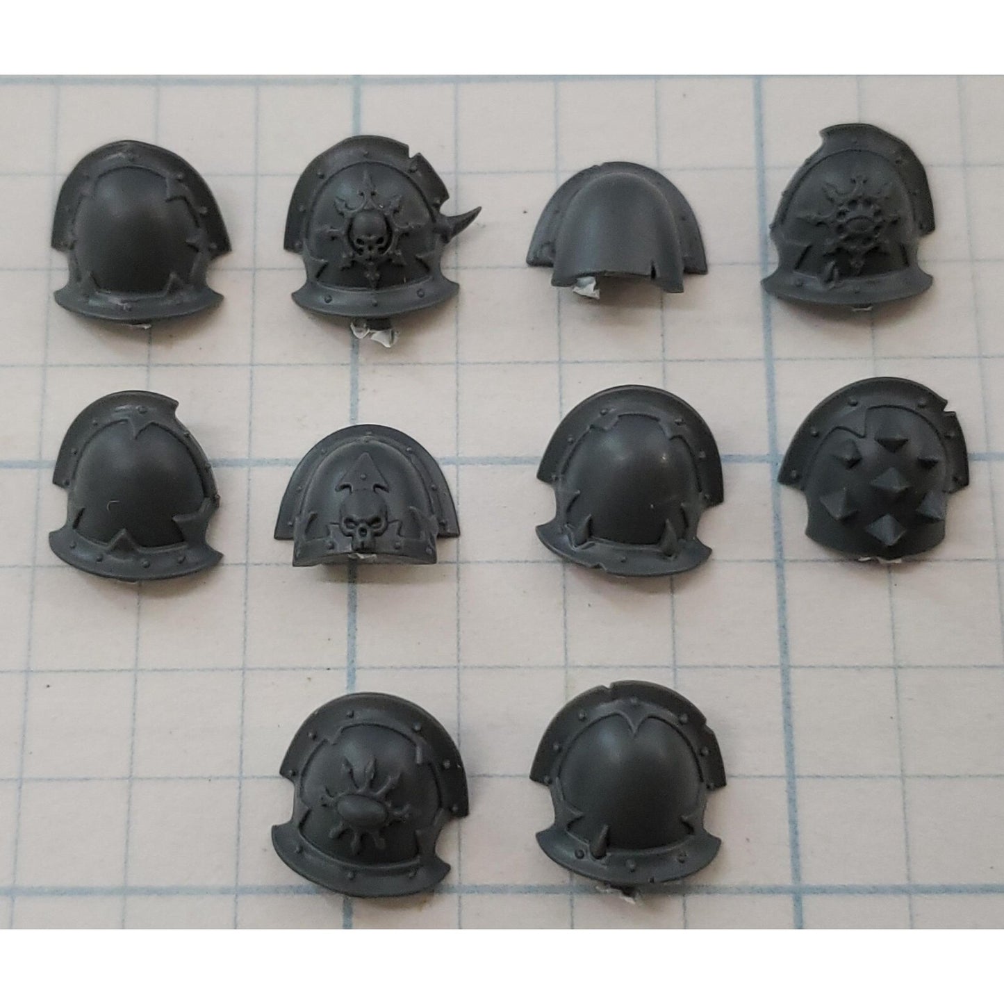 40K Chaos Space Marine Bits Legionary Shoulder Pads w Icons Skulls x10