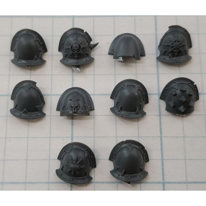 40K Chaos Space Marine Bits Legionary Shoulder Pads w Icons Skulls x10