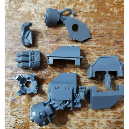 40K Space Marine Bits Venerable Dreadnought Engraved Powerfist w/Arm