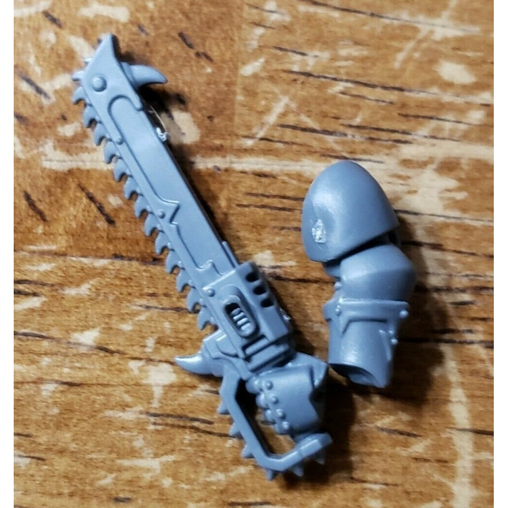40K Chaos Space Marine Bits Legionary Champion Chain Sword Bolt Pistol