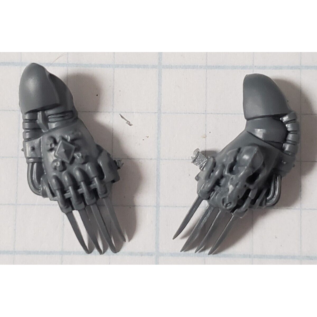 40k Space Wolves Bits Wolf Pack Wolf Guard Skull Lightning Claw Right Left Set
