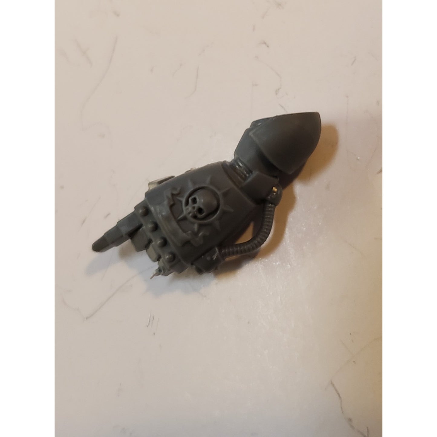 40k Space Marine Bits Devastator Crown & Skull Pointing Power Fist