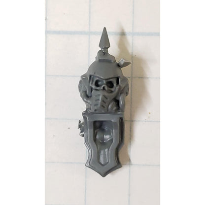 40K Chaos Space Marine Bits Legionary Champion Backpack Icon Skull #89