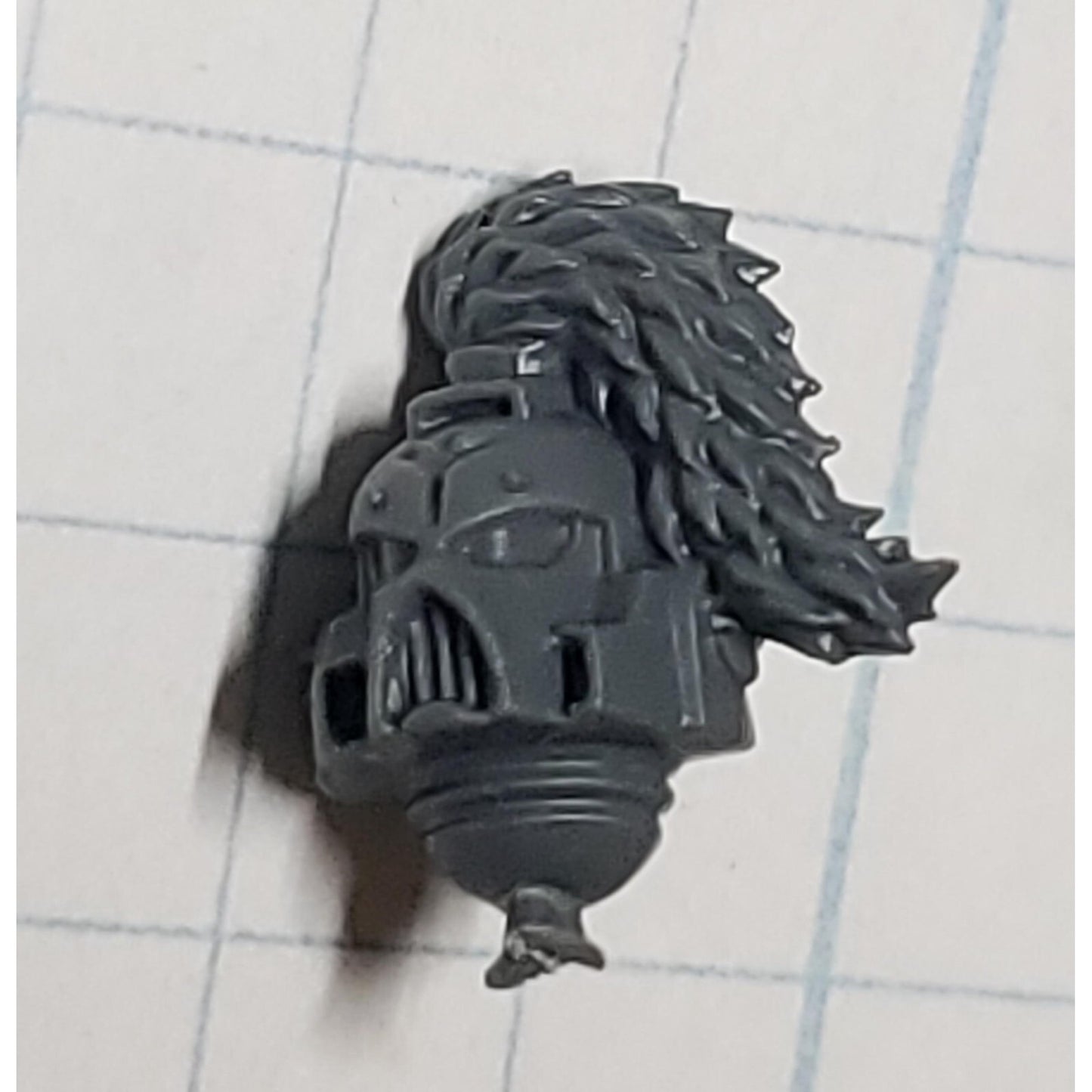 40k Space Wolves Bits Wolf Pack Grey Hunter Runed Helmet Head w Top Knot B