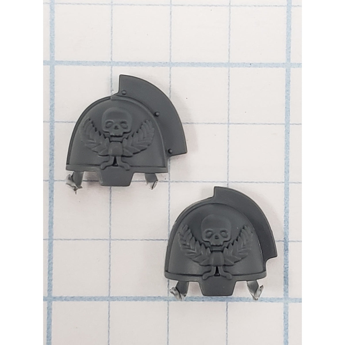 40k Space Marine Bits Aggressor Sergeant Skull Wreath Shoulder Pads
