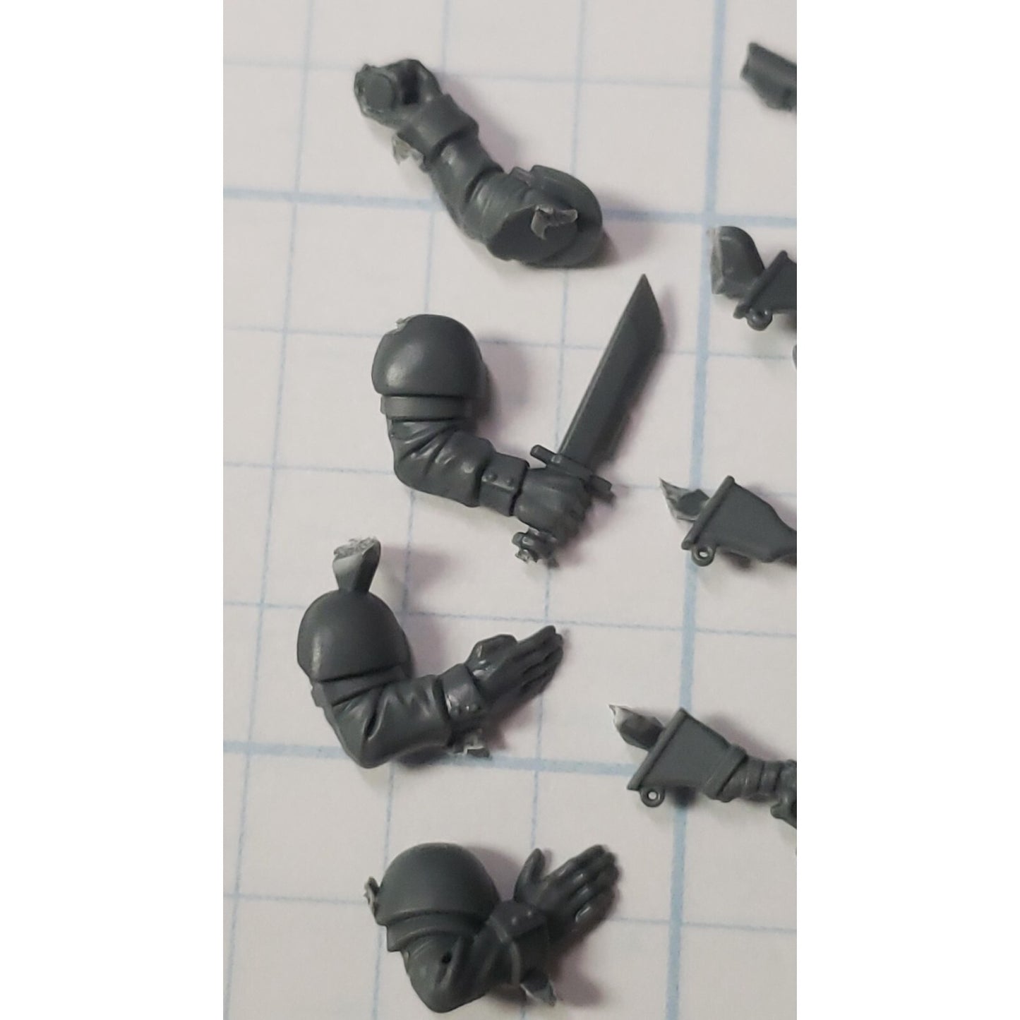 40k Astra Militarum Bits Cadian Shock Troops Lasguns Action Arms x4