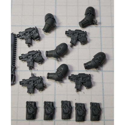 30K Space Marine Bits Mark VI Assault Squad Chainsword & Bolt Pistol x5 Sets