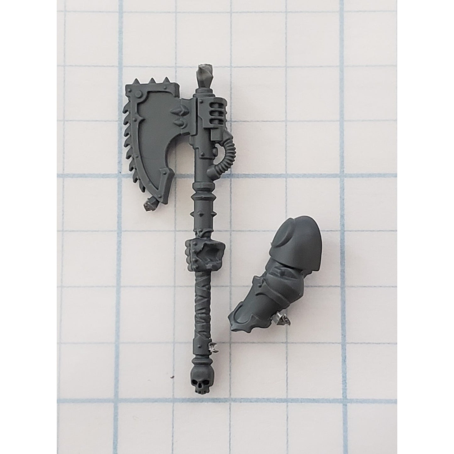 40k Chaos Space Marine Bits Chosen Engraved Chain Axe w Arm Skull