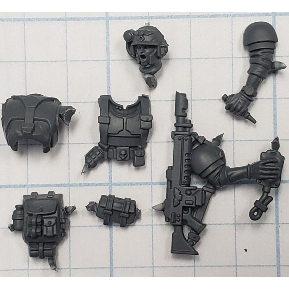40k Astra Militarum Bits Cadian Upgrade Medic Medicea w Bandages Kit