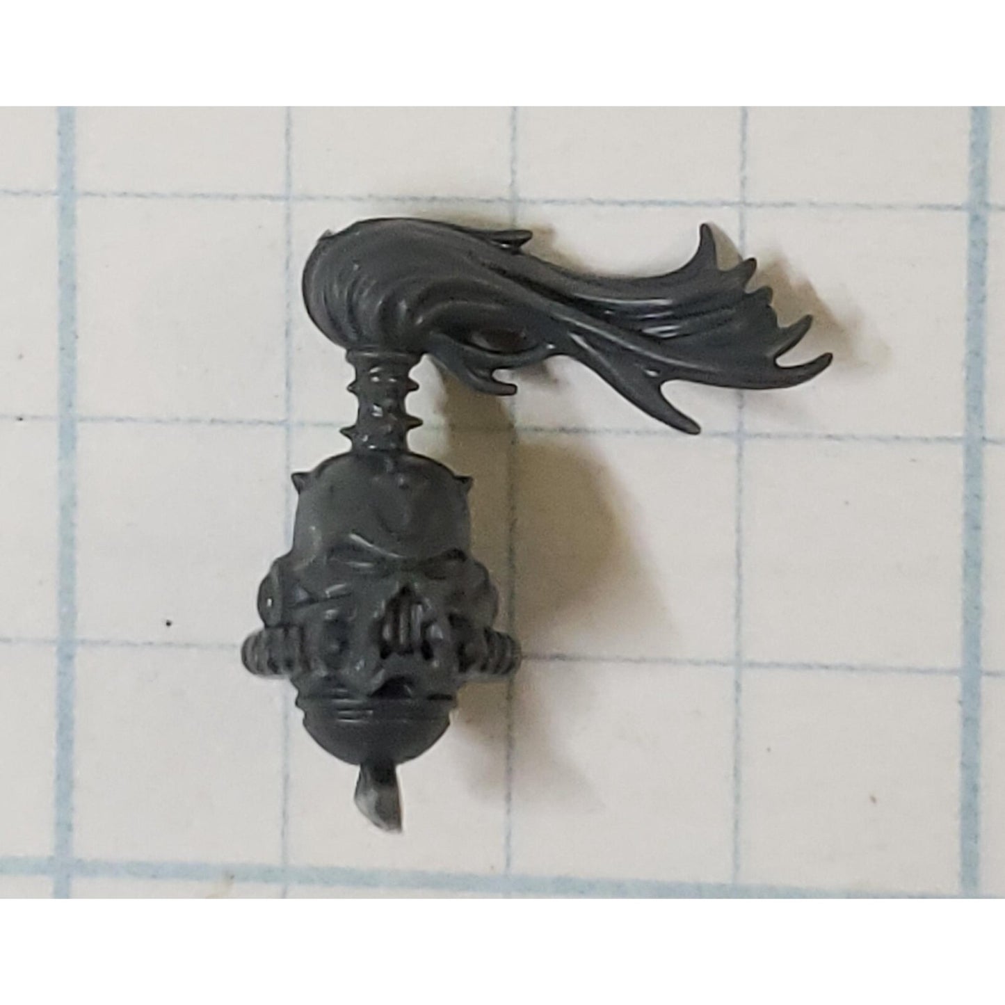 40K Chaos Space Marine Bits Legionary Champion Helmet Head w Top Knot #90