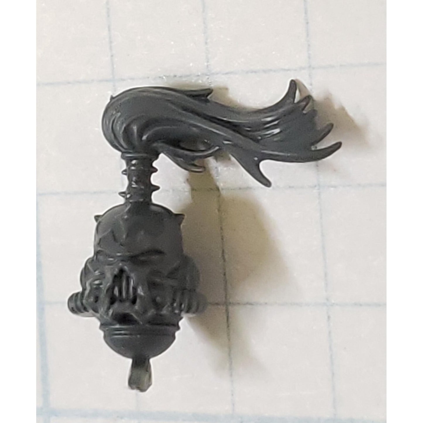 40K Chaos Space Marine Bits Legionary Champion Helmet Head w Top Knot #90