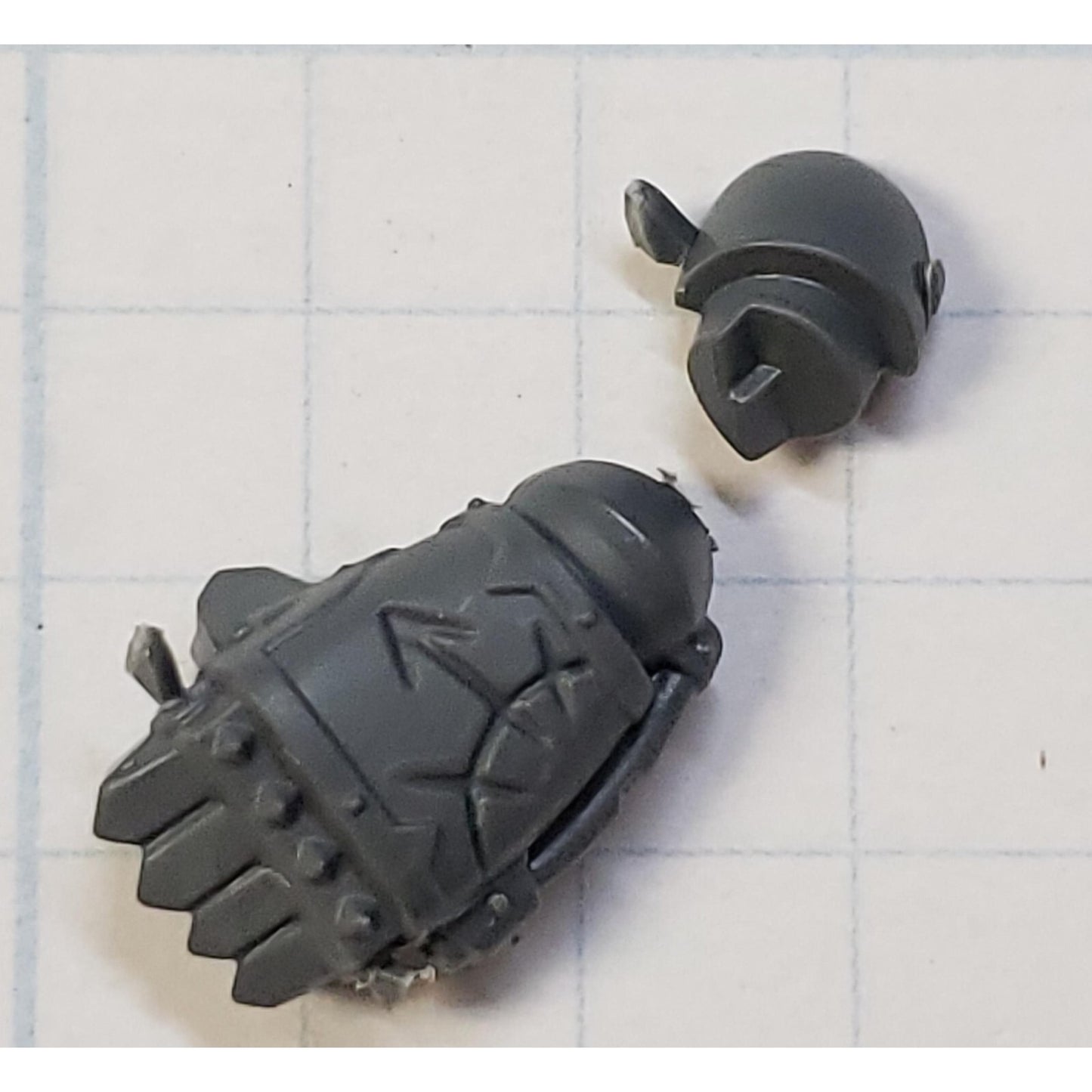 40K Chaos Space Marine Bits Legionary Champion Power Fist w Arm #92