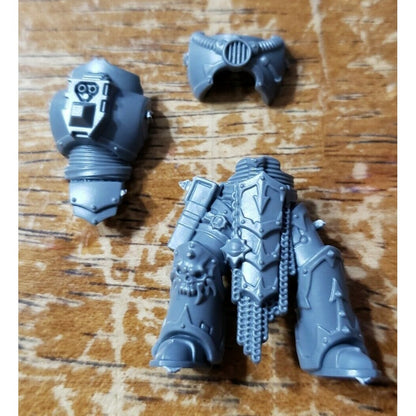 40K Chaos Space Marine Bits Legionary Torso Legs #62