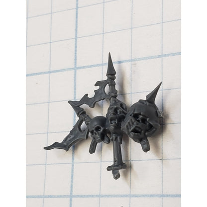 40k Chaos Space Marine Bits Chosen Champion Trophy Spikes w Skulls #68