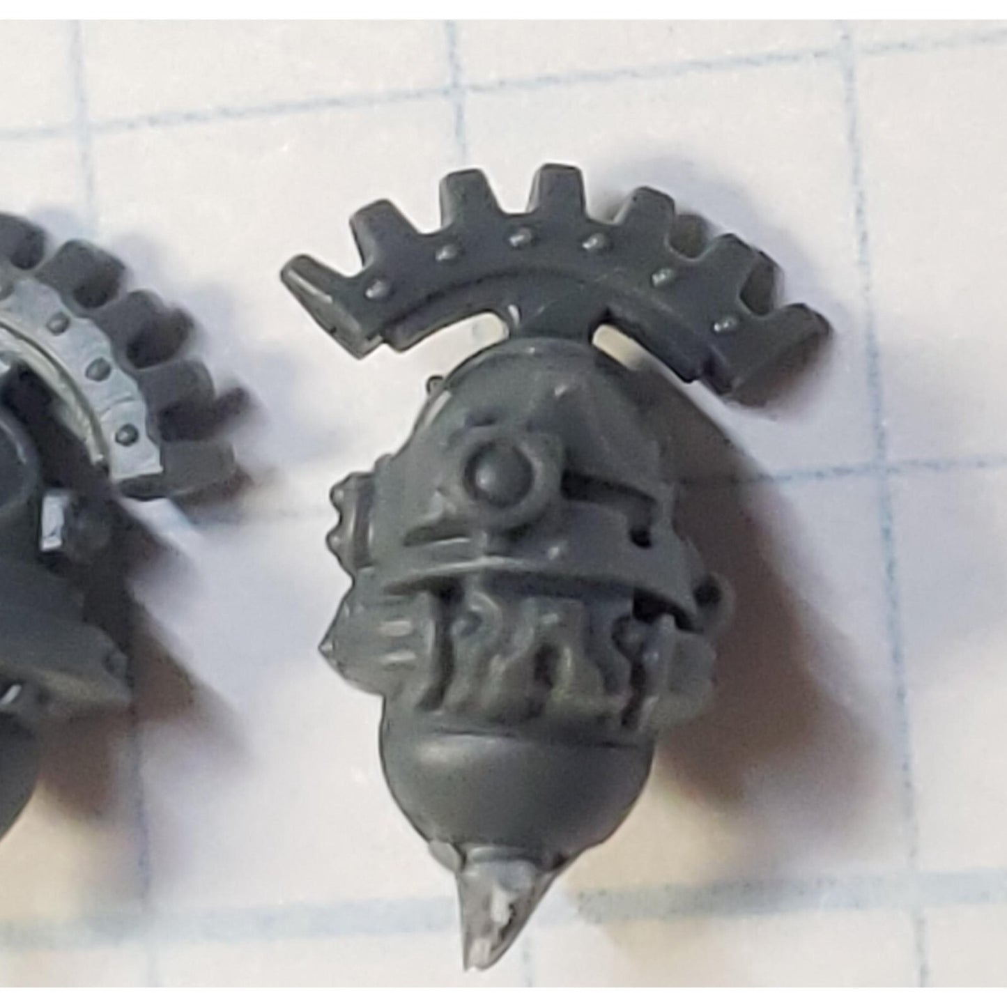 40k Adeptus Mechanicus Bits Skitarii Vanguard Alpha Heads Cog Topbrush x2