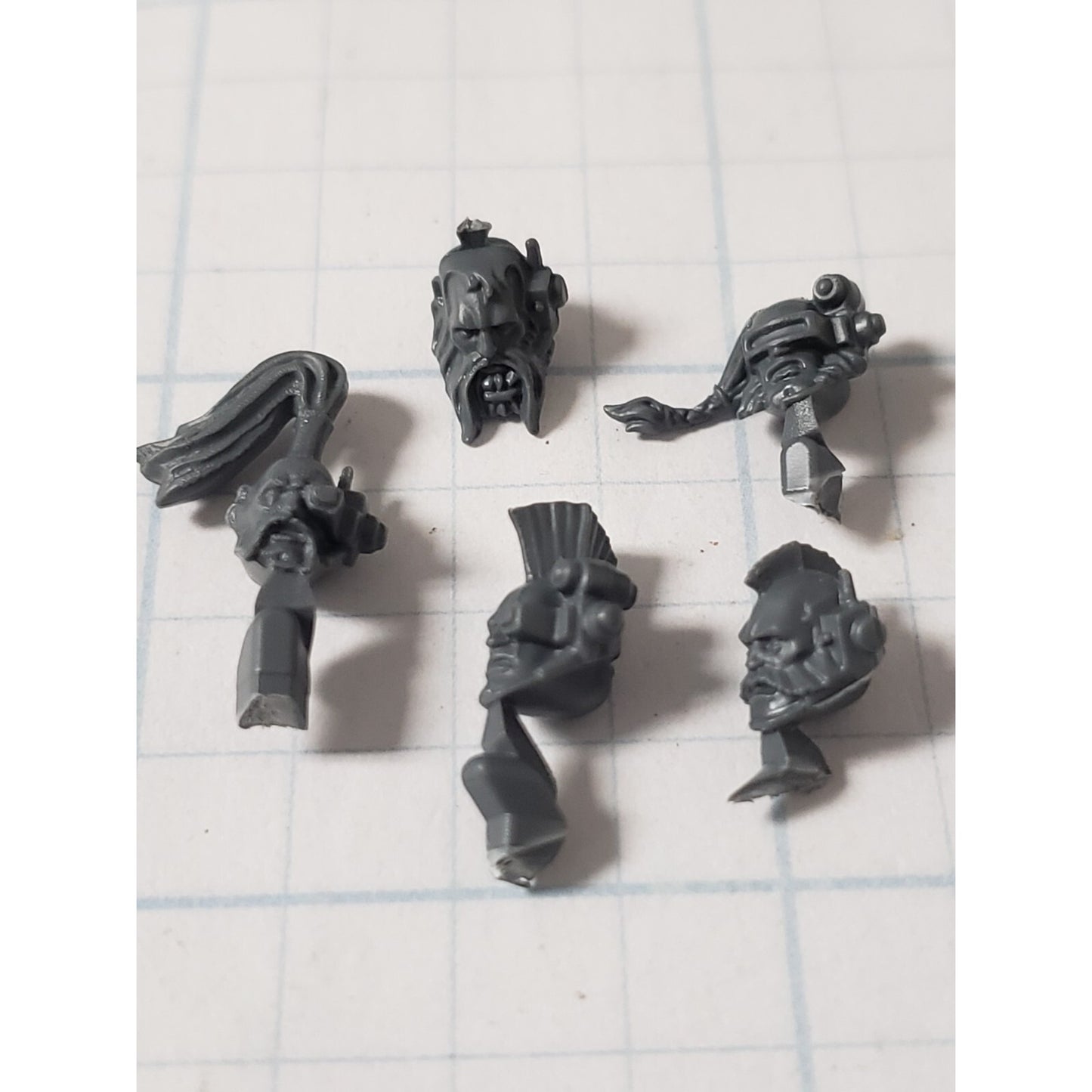 40k Space Wolves Bits Wolf Pack Veteran Wolf Scout Head w Comms Bionics x5 Set