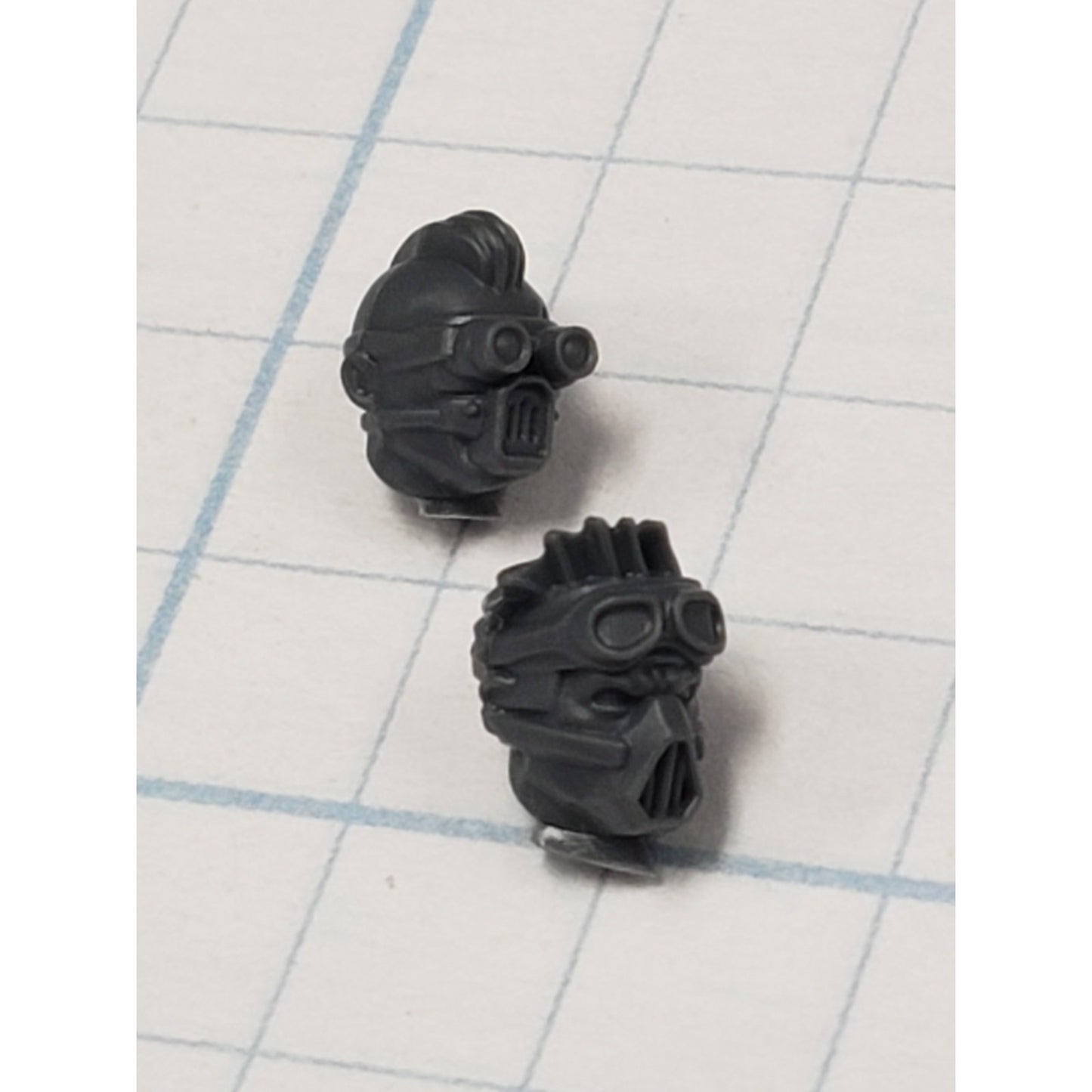 Necromunda Bits Orlock Weapon Upgrade Respirator Heads x2 S01