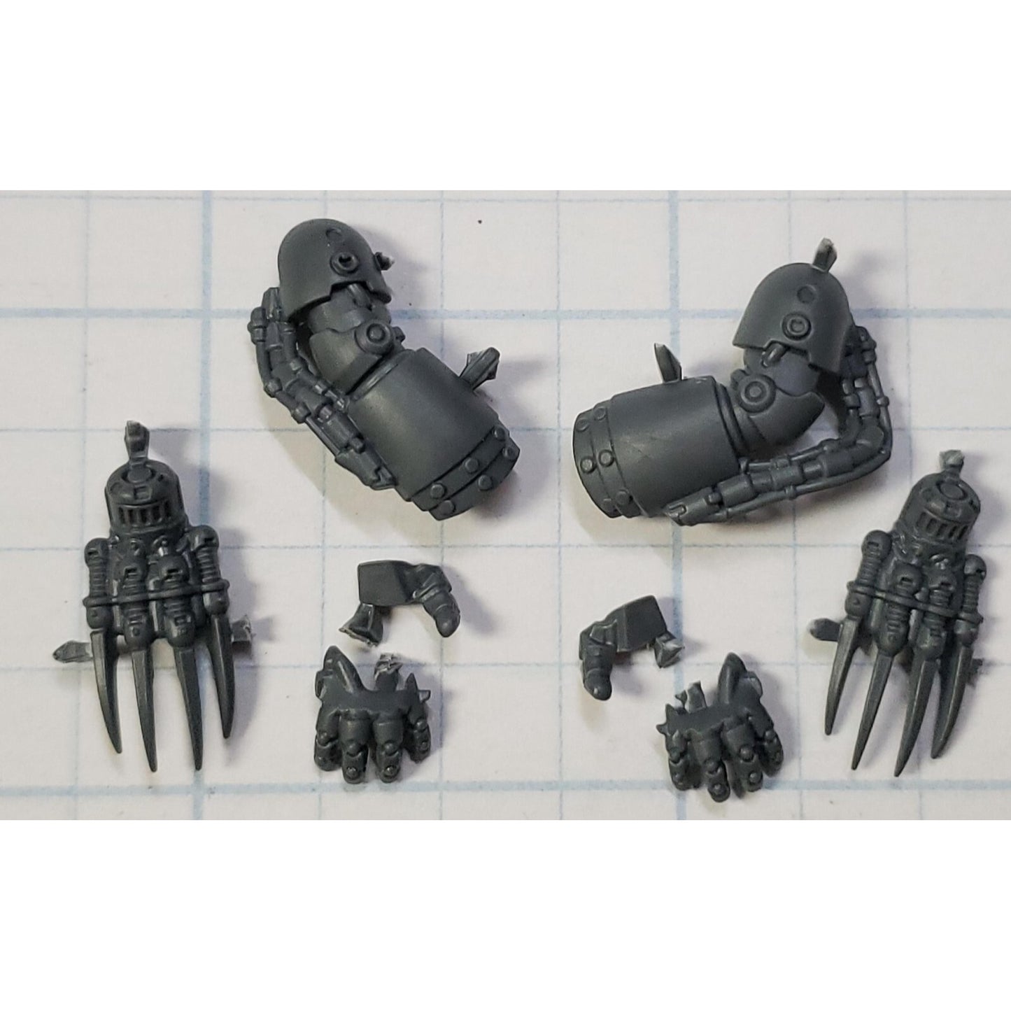 30K Space Marine Bits Mark 6 VI Assault Squad Lightning Claw Pair #82