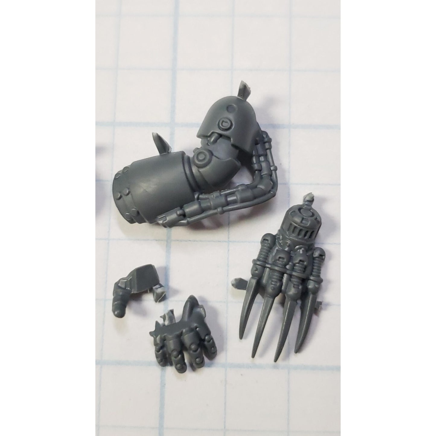 30K Space Marine Bits Mark 6 VI Assault Squad Lightning Claw Pair #82