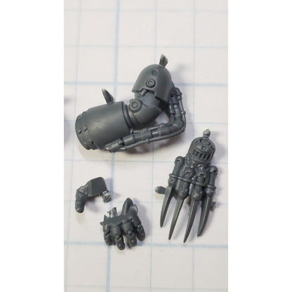 30K Space Marine Bits Mark 6 VI Assault Squad Lightning Claw Pair #82