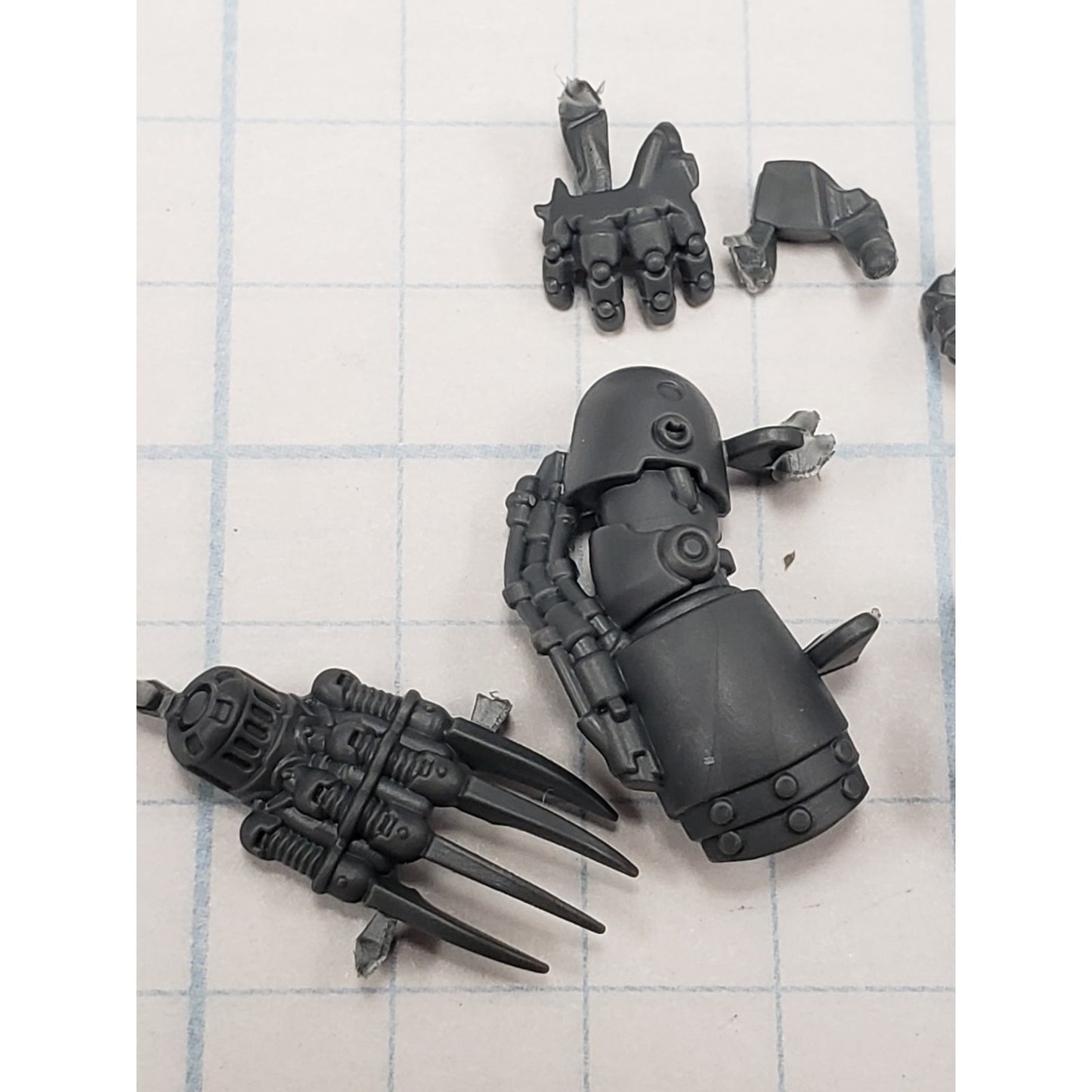 30K Space Marine Bits Mark 6 VI Assault Squad Lightning Claw Pair #82