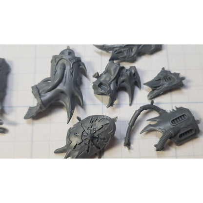 40k Chaos Space Marines Bit Daemon Prince Power Armor Arms Set