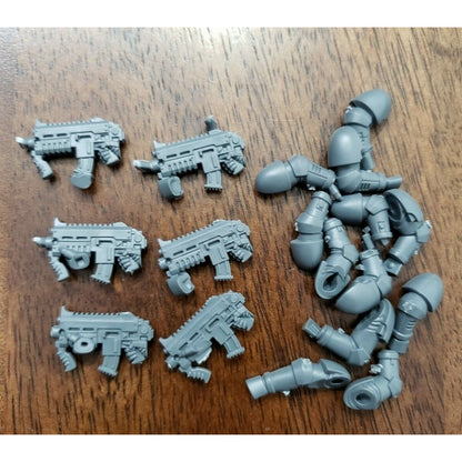 40K Space Marine Bits Reiver Bolt Carbines W/Arms x6