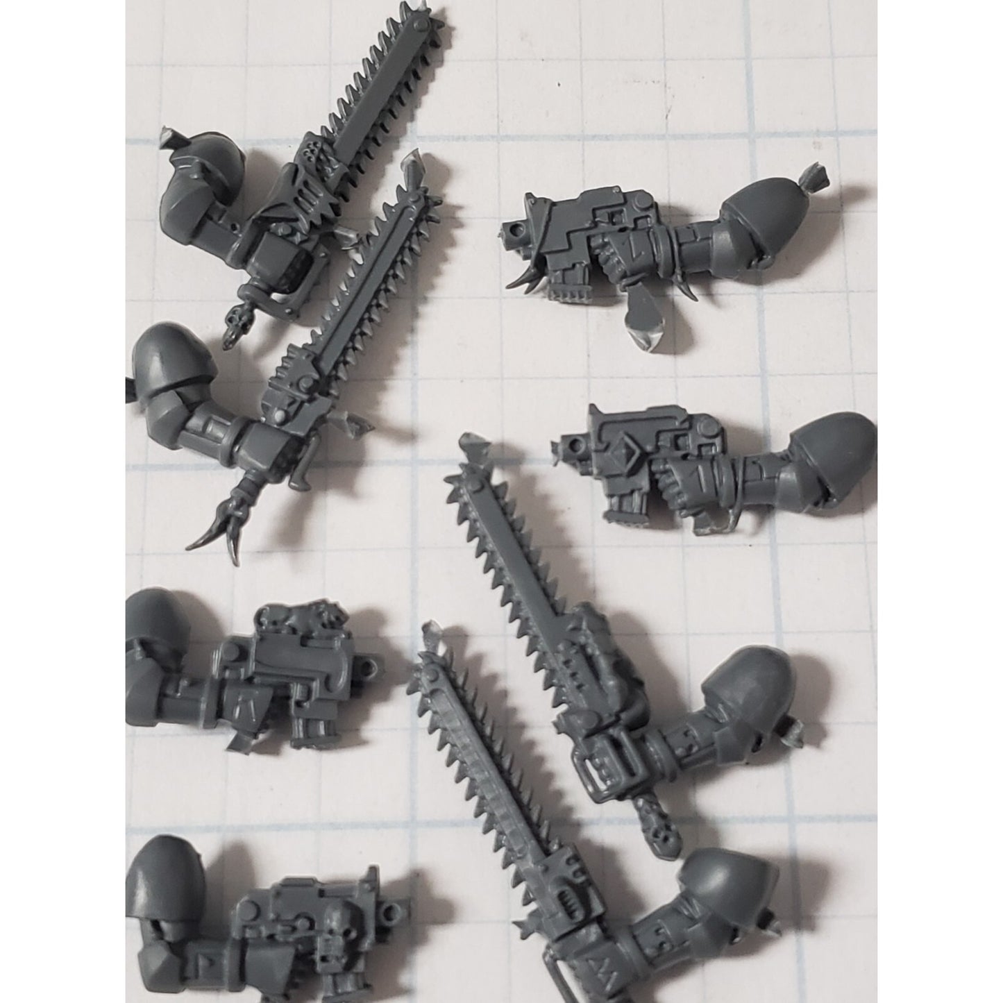 40k Space Wolves Bits Wolf Pack Blood Claws Chainsword & Bolt Pistol x4 Set