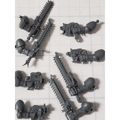 40k Space Wolves Bits Wolf Pack Blood Claws Chainsword & Bolt Pistol x4 Set