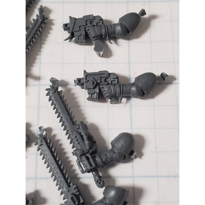 40k Space Wolves Bits Wolf Pack Blood Claws Chainsword & Bolt Pistol x4 Set