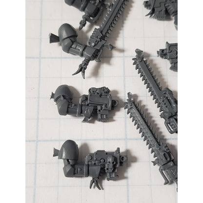40k Space Wolves Bits Wolf Pack Blood Claws Chainsword & Bolt Pistol x4 Set