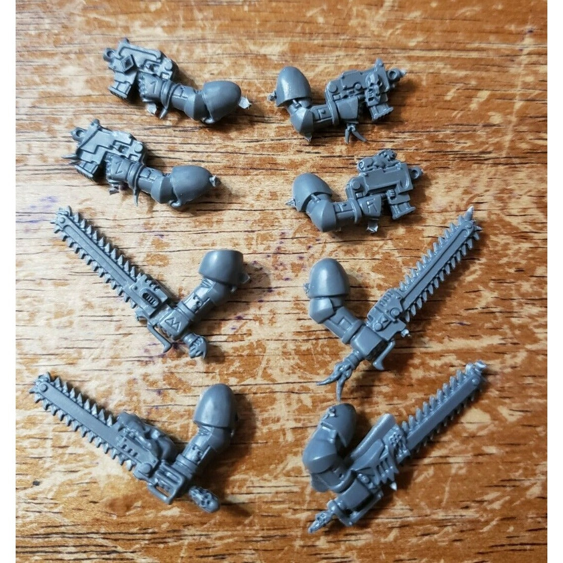40k Space Wolves Bits Wolf Pack Blood Claws Chainsword & Bolt Pistol x4 Set