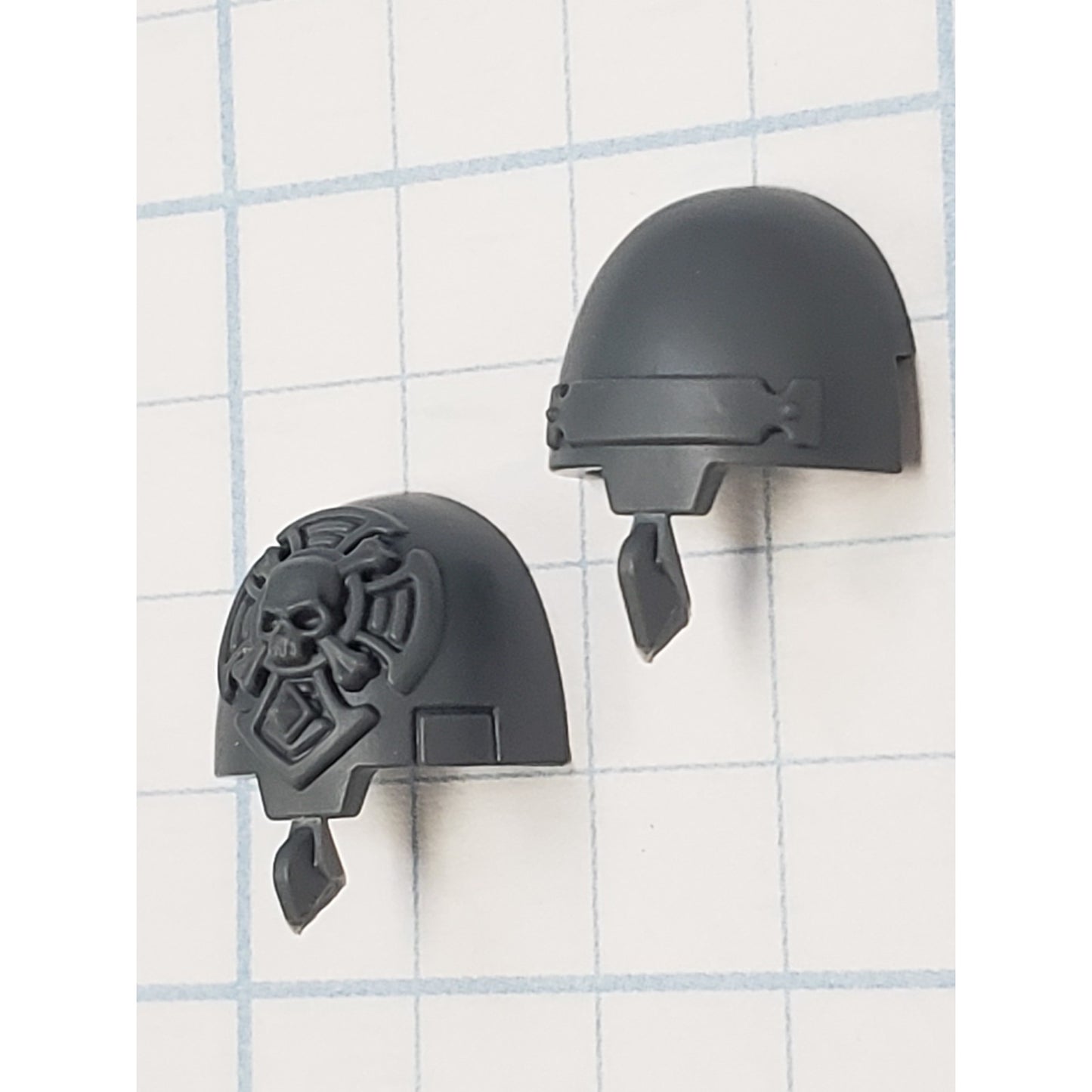 40k Space Marines Bits Terminator Squad Sergeant Crux & Banner Shoulder Pad #106