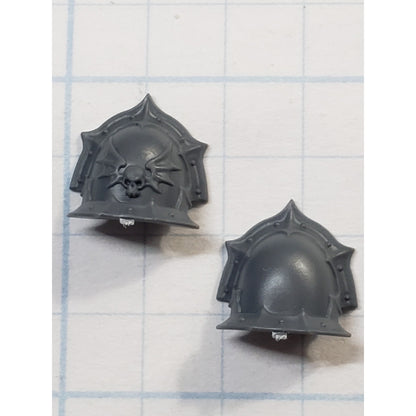 40k Night Lords Bits Nemesis Claws Kill Team Visionary Crested Shoulder Pads B04