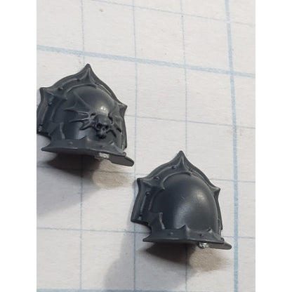 40k Night Lords Bits Nemesis Claws Kill Team Visionary Crested Shoulder Pads B04