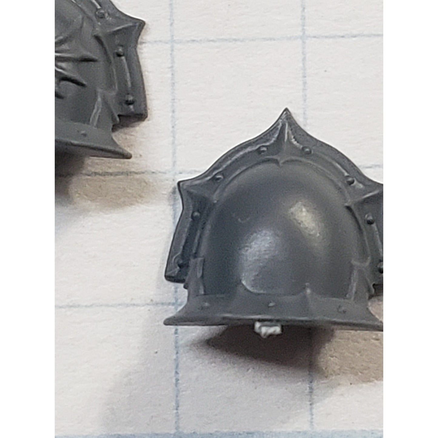 40k Night Lords Bits Nemesis Claws Kill Team Visionary Crested Shoulder Pads B04